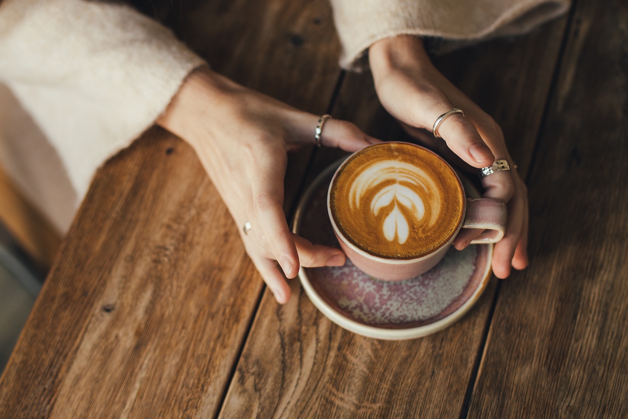 Image Artikel 10 Rekomendasi Kopi Susu Bintang 5 di GrabFood yang Enak! LinkAja